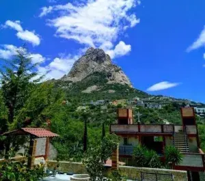 Rechazan instalación de desarrollo inmobiliario en las faldas de la Peña: SEDESU