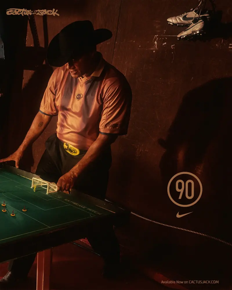 Travis Scott x Nike resucitan la era del ‘Total 90’ con una colección cápsula inspirada en el Mundial 2026