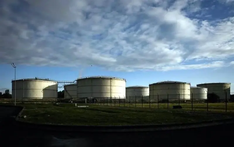 Sigue crudo en picada: WTI cotiza en 69.50 dólares