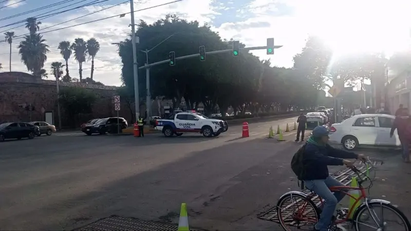 Tras cierre de Avenida Zaragoza, gobierno municipal logra acuerdo con comerciantes rápidamente