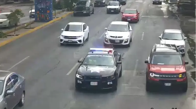 Tránsito de Monterrey auxilia a hombre con síntomas de preinfarto
