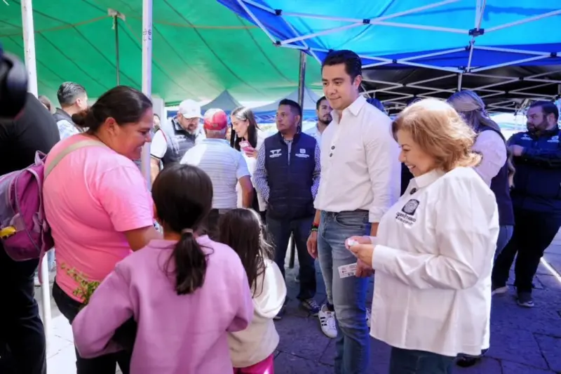 Más de 300 personas reciben atención en jornada “Alcalde en Acción” en Santa Rosa Jáuregui