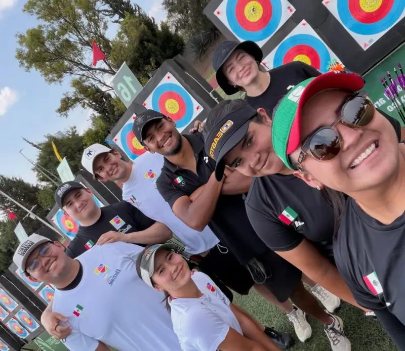 Coahuilenses brillan en Turquía: Dafne Quintero lidera y Sebastián García avanza en Antalya 2026