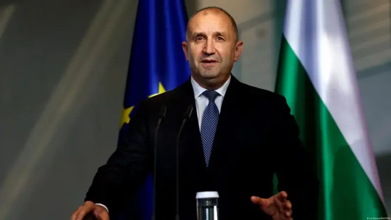 Bulgaria suspende el envío de armas estatales a Ucrania, pero mantiene abierta la vía de exportaciones privadas