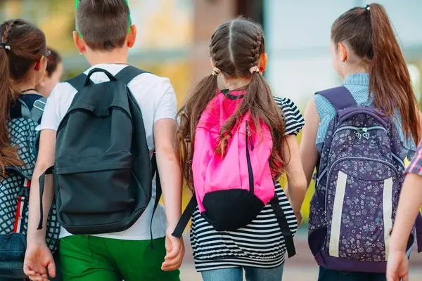 Becas beneficiarán a 22.8 millones de estudiantes con 178 mmdp
