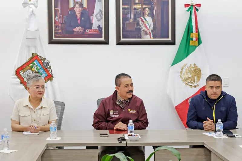 Asigna Edomex 26 plazas de supervisión por mérito docente