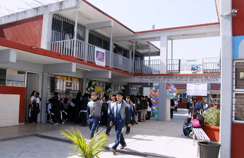 Más de 22 mil jóvenes buscan un lugar en el bachillerato en Querétaro