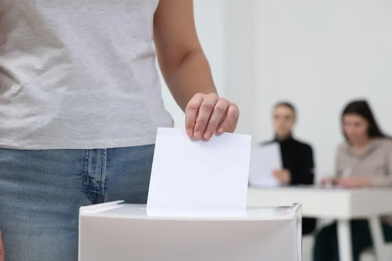 Votar es obligatorio... pero no hay castigo: la contradicción constitucional que persiste en México