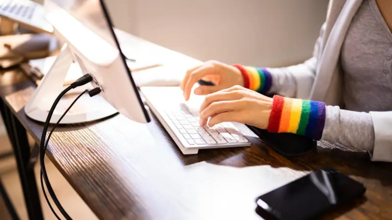 Inclusión laboral: sólo 36% de las personas siente que puede ser auténtica en el trabajo
