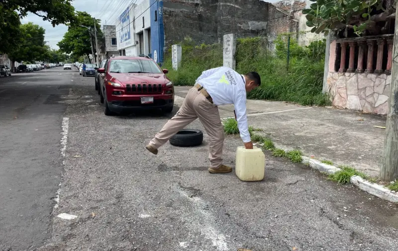 Tránsito Municipal de Veracruz libera calles de apartados ilegales