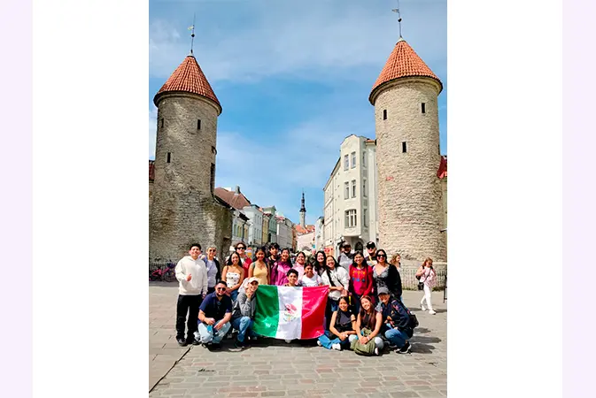 Presenta Semillero de Bachilleres UAQ las danzas queretanas en Estonia