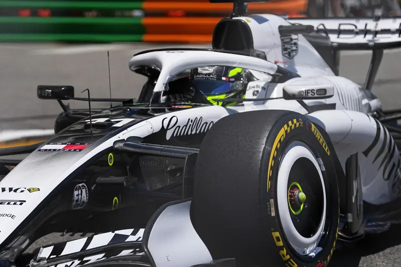 ¿Qué le pasó a Checo Pérez en Mónaco? Falla en su auto lo deja 18° mientras Ferrari vuela con Hamilton y Leclerc