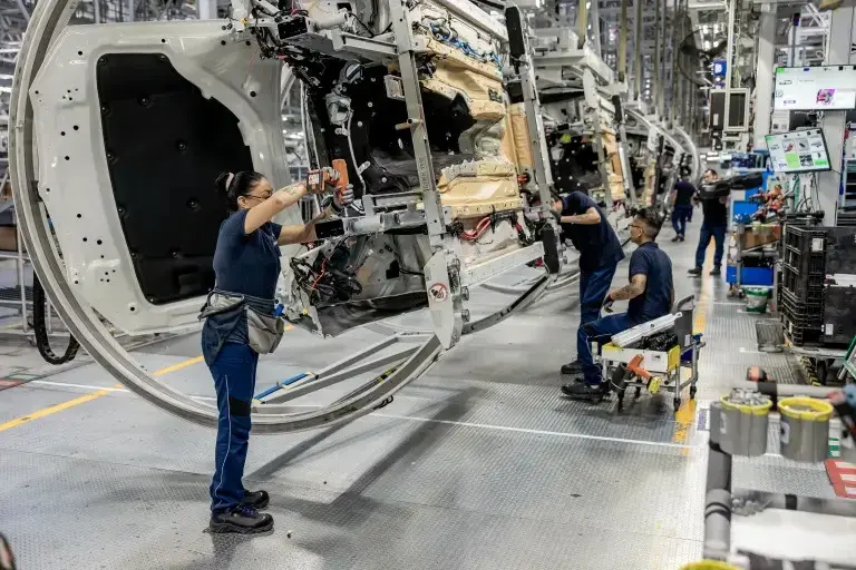 BMW producirá autos eléctricos en México a partir de 2027 desde su planta en San Luis Potosí