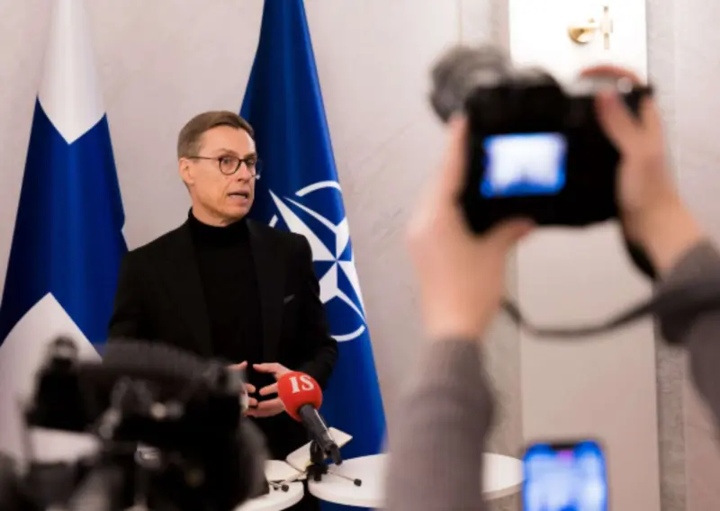 Finlandia rompe un tabú de cuatro décadas: elimina la prohibición total a las armas nucleares