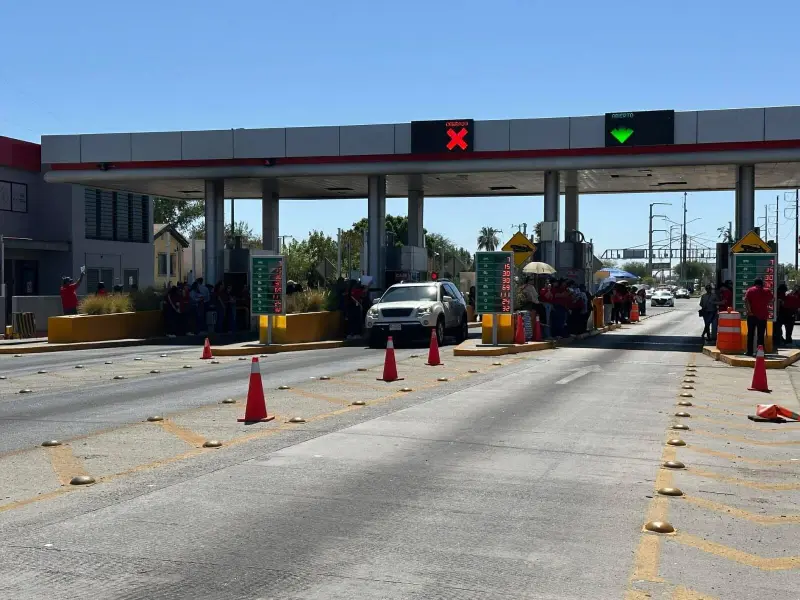 Maestros toman caseta y suspenden clases en protesta contra reforma del ISSSTE