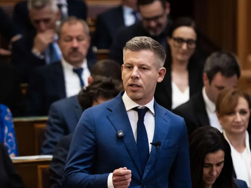 Magyar impulsa una reforma constitucional para desmontar el legado de Orbán y destituir a Sulyok