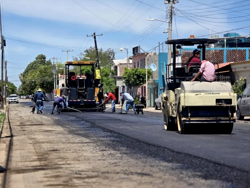 Cajeme refuerza rehabilitación de calles en colonias; nueva maquinaria acelera bacheo y recarpeteo