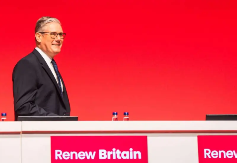 El derrumbe de Keir Starmer: qué salió mal y por qué el primer ministro acabó forzado a dimitir