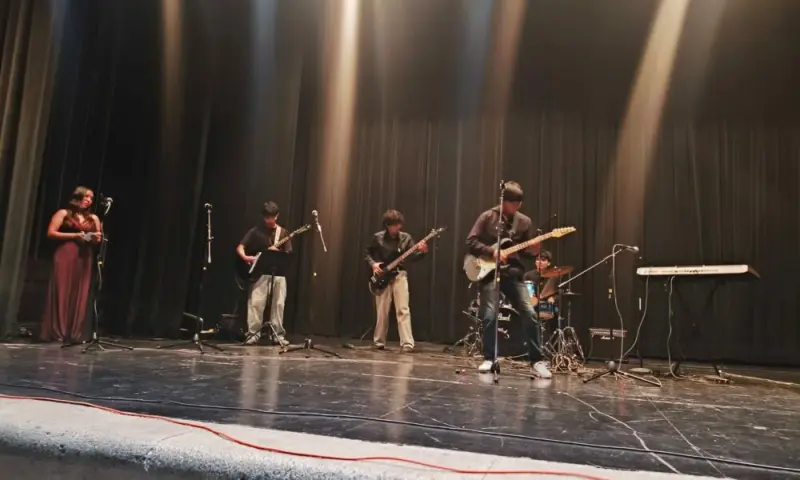 Estudiantes de COBAQ realizan Concierto de Graduación 2026