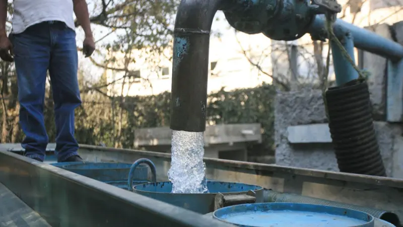 Conagua clausura pozos clandestinos y frena extracción ilegal de agua en ocho estados