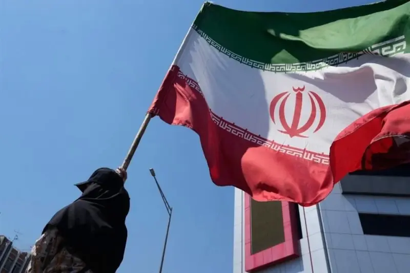 Ataca Irán bases de EU en Bahréin y Kuwait