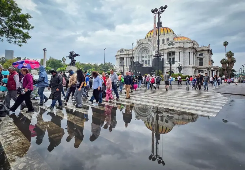 Consumo privado en México apunta a un menor dinamismo en mayo