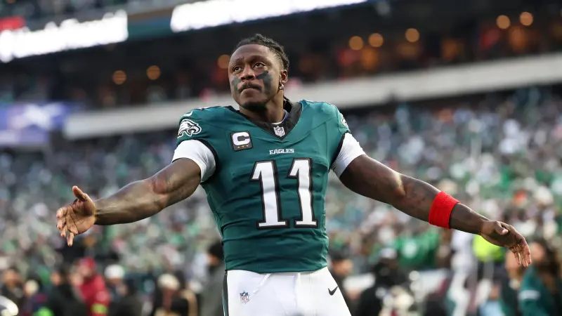 Los Patriots van en serio por la revancha; hacen trato por A.J. Brown con Philadelphia