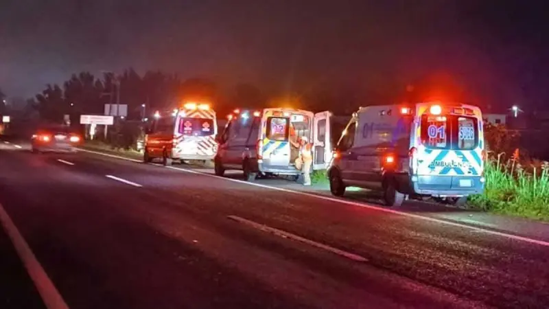 Abandonan cuerpo torturado debajo de un puente en Pénjamo; delincuentes dejan mensaje