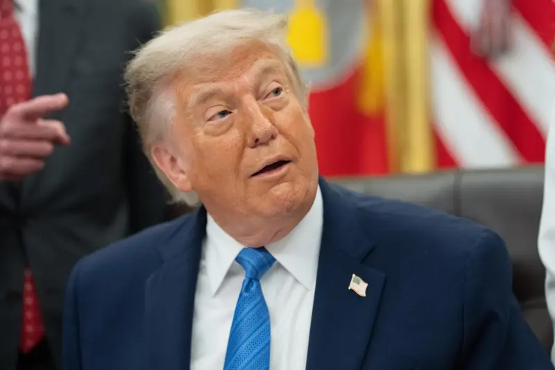 Estados Unidos reembolsa 22 mil millones de dólares de aranceles de Trump, compensando ingresos aduaneros