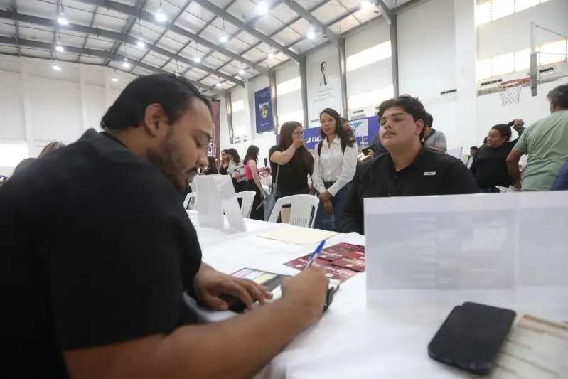 Llega a Mazatlán feria de empleo con oportunidades de trabajo para la región sur