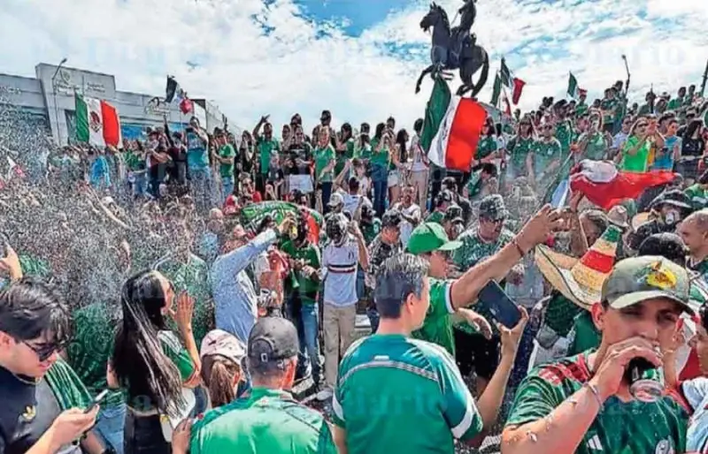Cerveza, mariguana y golpes en festejo en el Pancho Villa