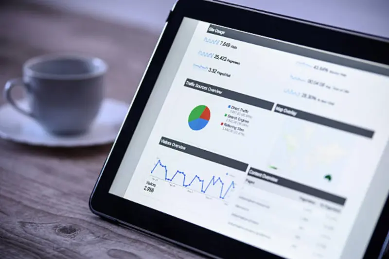 Los beneficios de construir una presencia digital sostenible frente a las estrategias de corto plazo