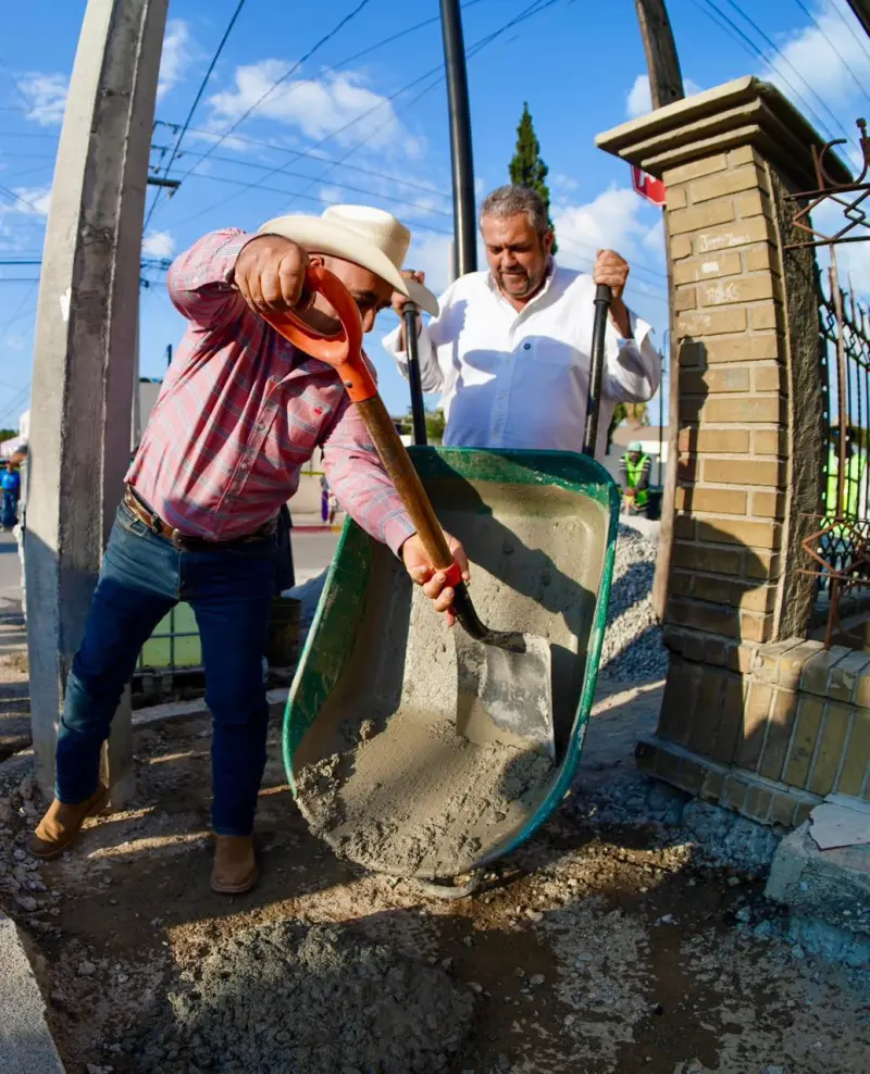 Amplía Ramos Arizpe programa de banquetas con nuevas obras en el Centro Histórico