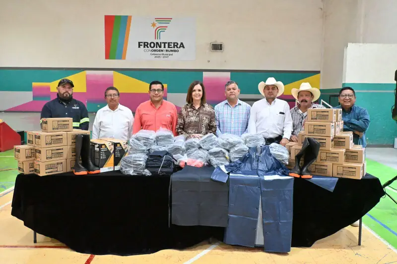 Alcaldesa entrega equipo de protección a trabajadores sindicalizados de Frontera