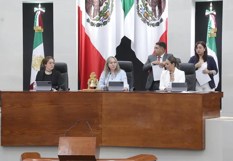 Recibe Congreso a ciudadanos que se manifestaron en el recinto