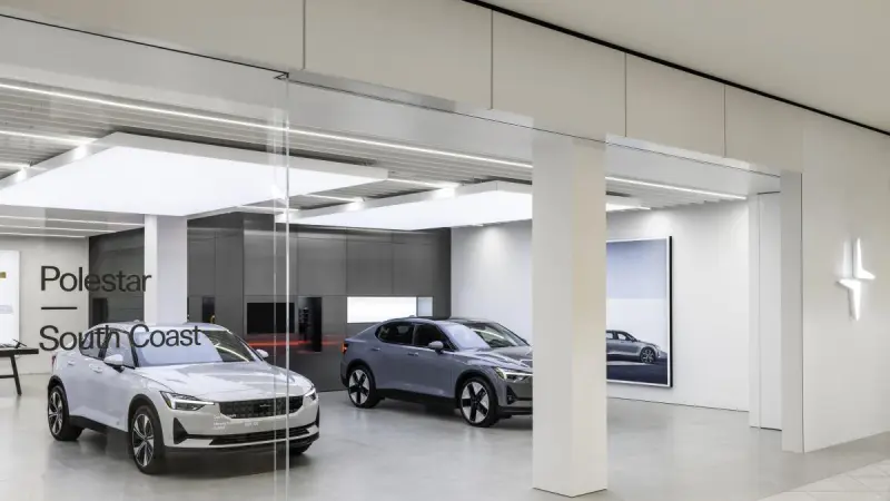 EU intensifica presión sobre vehículos eléctricos chinos con prohibición a Polestar