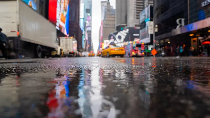 Activa Nueva York alerta preventiva por lluvias intensas e inundaciones