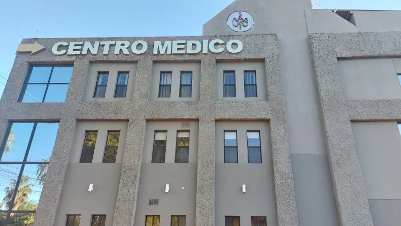 Adulto mayor sufre lesiones tras explosión de cilindro de gas