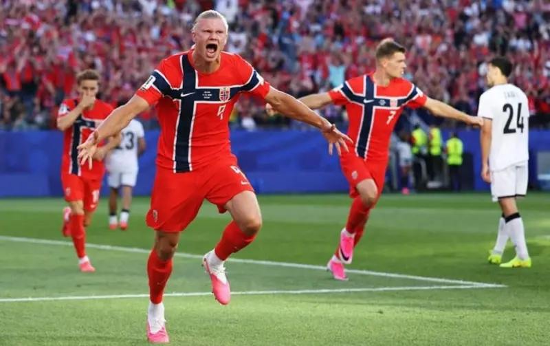 Se luce Haaland y comanda el triunfo de Noruega