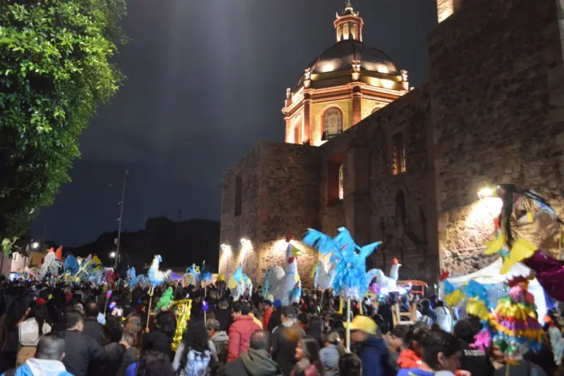 La Noche de Gallo en La Cañada la tradición que recorrerá las calles hasta el amanecer en honor a San Pedro
