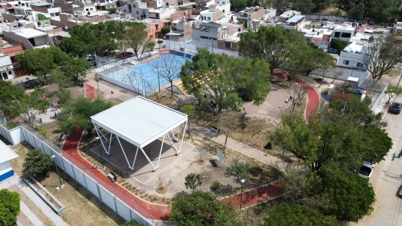 Entrega León nuevo parque en San Miguel de Rentería con inversión de 9.8 mdp