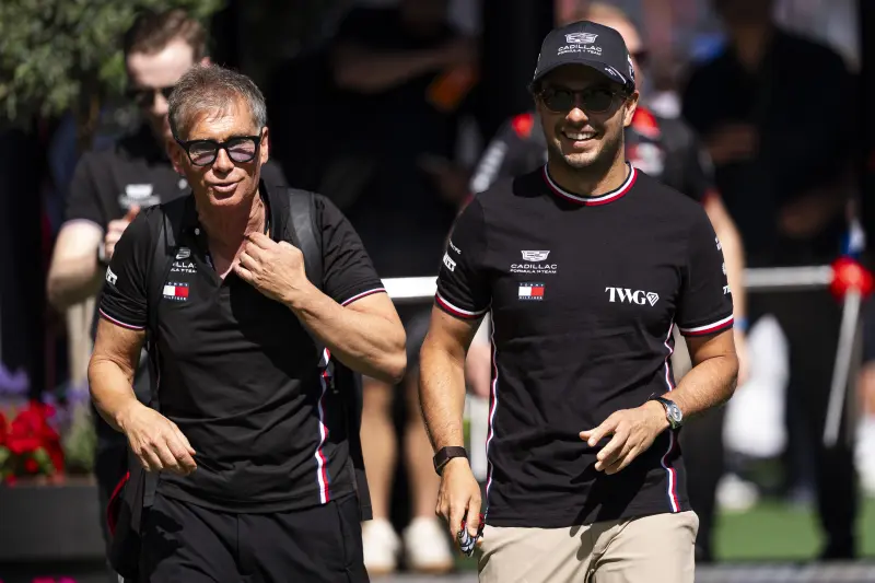 F1: Checo Pérez largará 19 en el GP de España; Russell sorprende con la Pole Position
