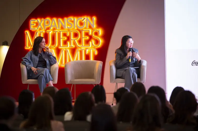Mujeres tienen tres veces más probabilidad de perder su empleo frente a la IA