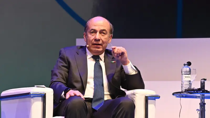 El expresidente Felipe Calderón alerta que la polarización "está prevaleciendo" sin instituciones