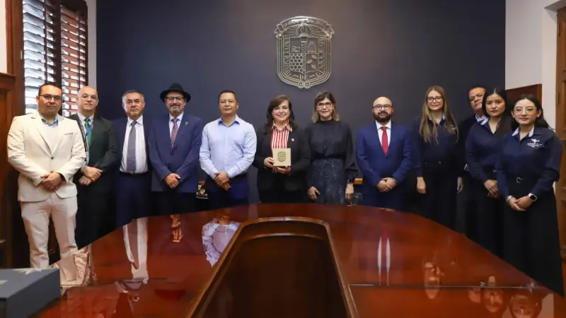 UAQ y Universidad de Guanajuato concretan alianza estratégica en materia de transparencia