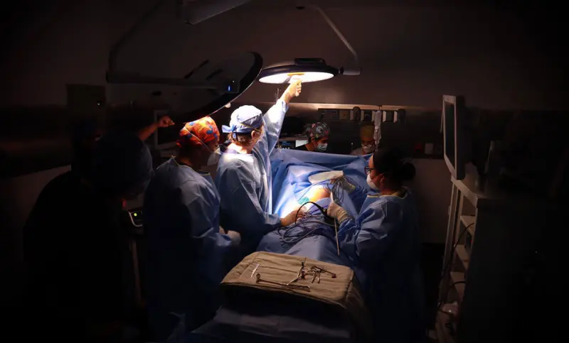Informa IMSS sobre síntomas para identificar la apendicitis