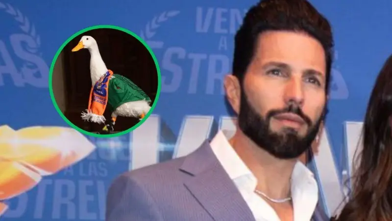 Poncho de Nigris aparece en redes con el Pato Merlín: ¿Lo compró?