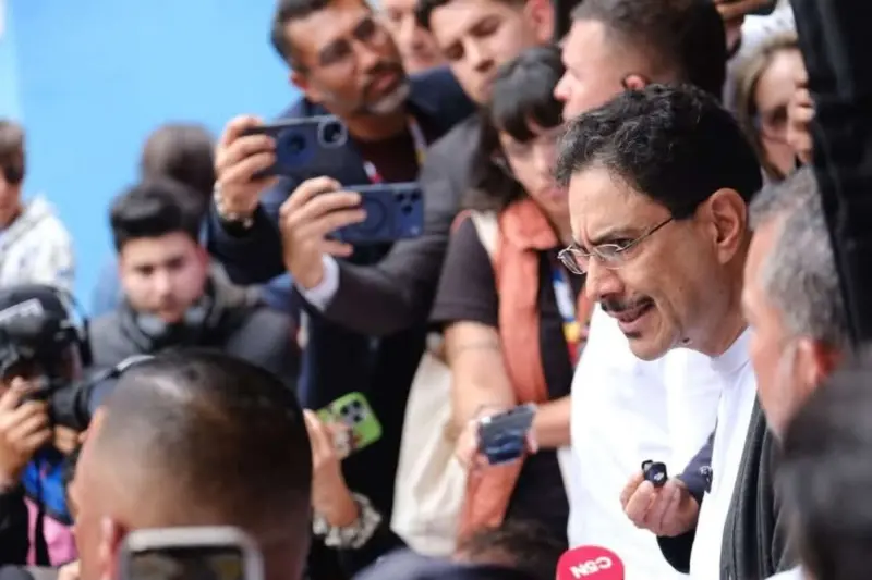 Cepeda rebate los resultados y Petro no reconoce la primera vuelta que ganó De la Espriella