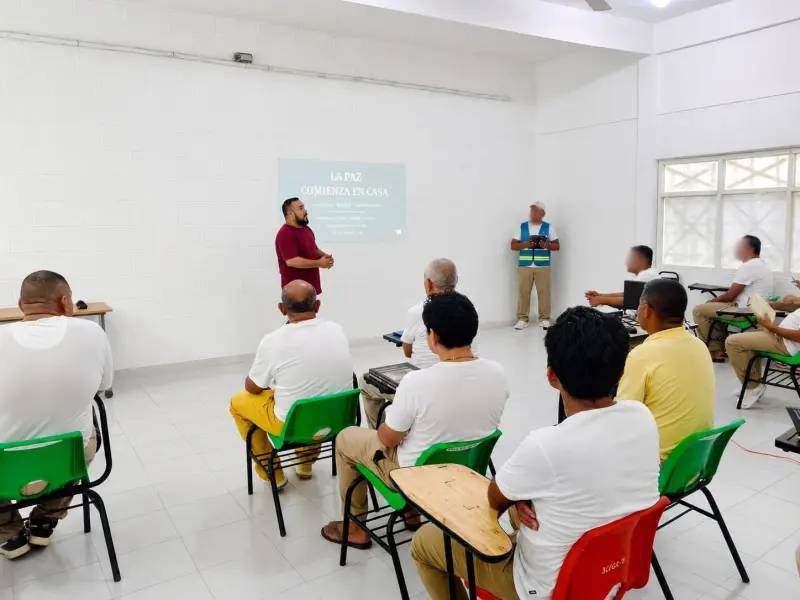 Promueven crianza positiva entre padres y madres en centros penitenciarios de Quintana Roo
