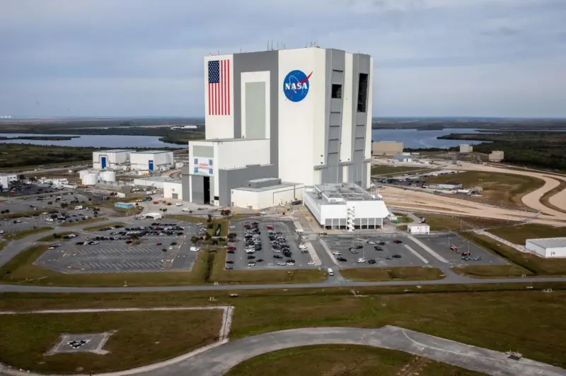 Revela informe que la infraestructura de lanzamientos de la NASA se queda corta y ‘obsoleta’ ante mayor demanda
